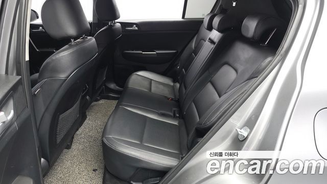 Kia Sportage The Bold Diesel 2.0 2WD Prestige 2019 — фото 11