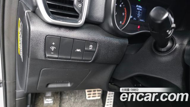 Kia Sportage The Bold Diesel 2.0 2WD Prestige 2019 — фото 18