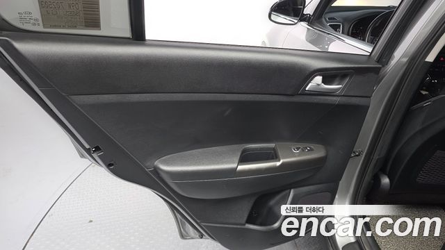 Kia Sportage The Bold Diesel 2.0 2WD Prestige 2019 — фото 25