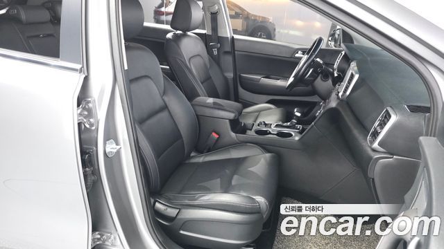 Kia Sportage The Bold Diesel 2.0 2WD Prestige 2019 — фото 26