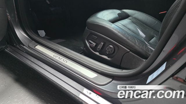 Genesis G80 3.3 GDI AWD Premium Luxury 2017 — фото 30