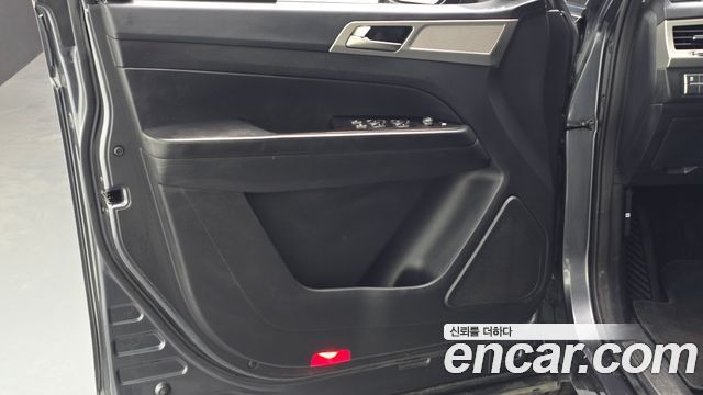 KG Mobility (SsangYong) Rexton Sports Diesel 2.2 2WD Prestige 2018 — фото 24