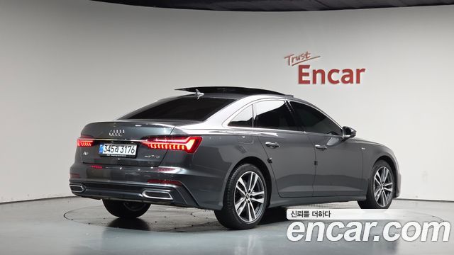 Audi A6 (C8) 45 TFSI Premium 2023 — фото 2
