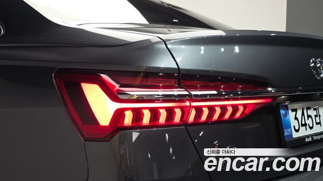 Audi A6 (C8) 45 TFSI Premium 2023 — фото 29