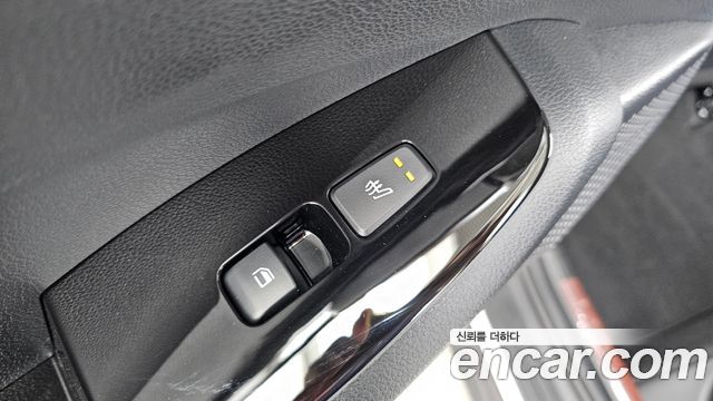 Kia Seltos Gasoline 1.6 Turbo 2WD Signature 2025 — фото 19