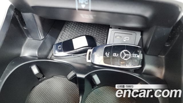 Mercedes-Benz E-Class (W213) E450 4MATIC Cabriolet 2021 — фото 16