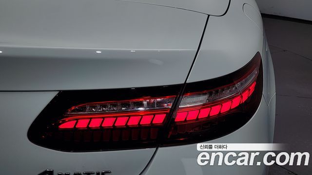 Mercedes-Benz E-Class (W213) E450 4MATIC Cabriolet 2021 — фото 23