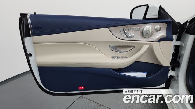 Mercedes-Benz E-Class (W213) E450 4MATIC Cabriolet 2021 — фото 24