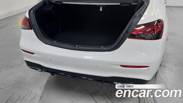 Mercedes-Benz E-Class (W213) E350 4MATIC AMG Line 2023 — фото 15