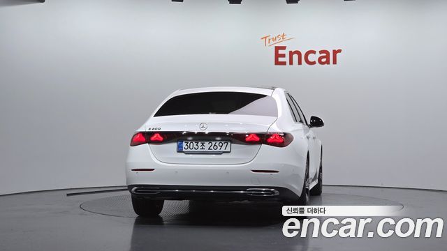 Mercedes-Benz E-Class (W214) E200 Avantgarde 2025 — фото 4
