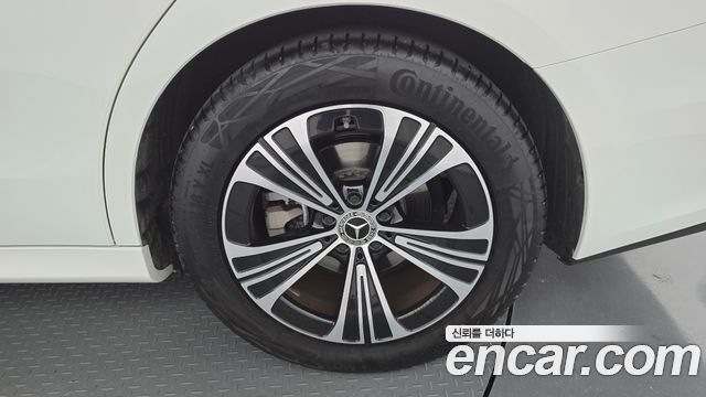 Mercedes-Benz E-Class (W214) E200 Avantgarde 2025 — фото 21