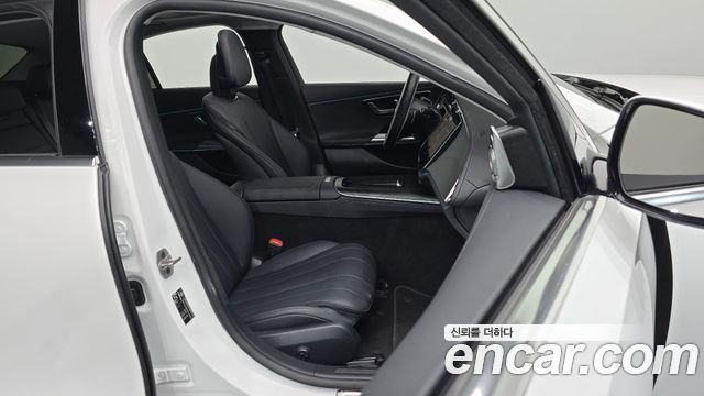 Mercedes-Benz E-Class (W214) E200 Avantgarde 2025 — фото 26