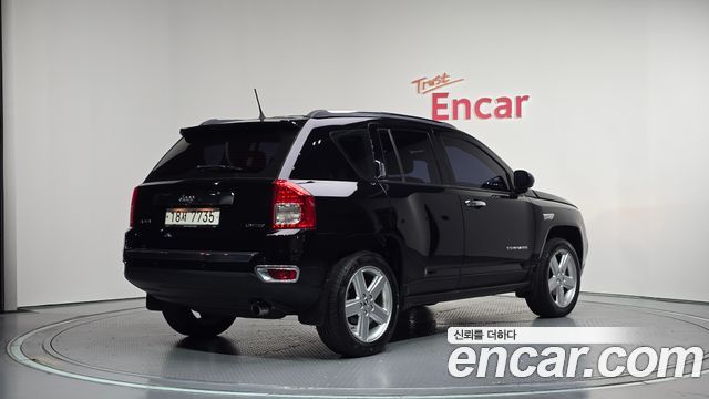 Jeep Compass 2.4 Limited 1st 2013 — фото 2