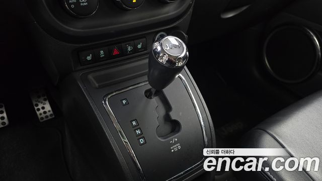 Jeep Compass 2.4 Limited 1st 2013 — фото 9