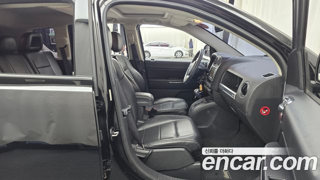 Jeep Compass 2.4 Limited 1st 2013 — фото 15