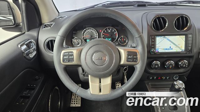 Jeep Compass 2.4 Limited 1st 2013 — фото 17
