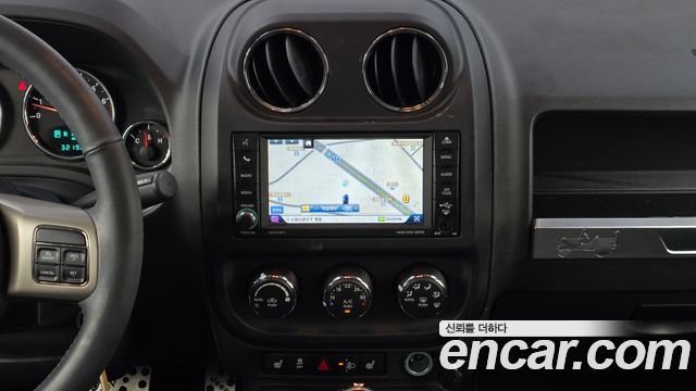 Jeep Compass 2.4 Limited 1st 2013 — фото 18