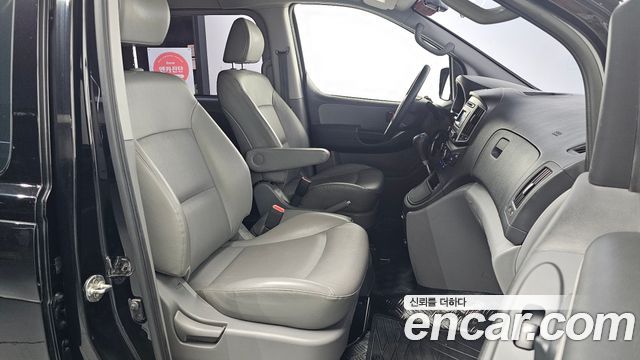 Hyundai Grand Starex Wagon 11-Seater Smart 2019 — фото 26