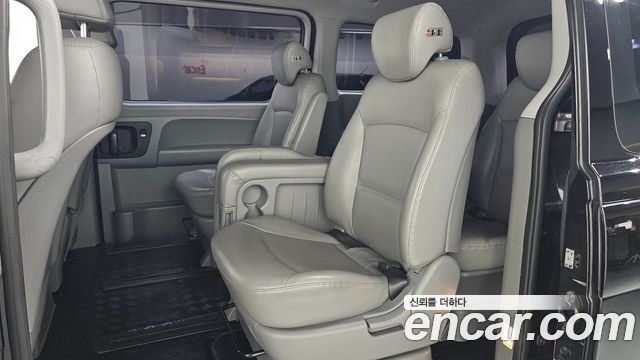Hyundai Grand Starex Wagon 11-Seater Smart 2019 — фото 27