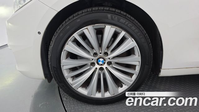 BMW 5 Series GT (F07) GT 30d xDrive 2015 — фото 5