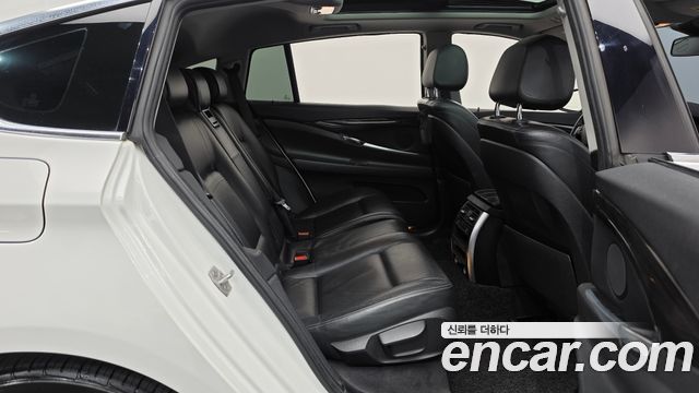 BMW 5 Series GT (F07) GT 30d xDrive 2015 — фото 12
