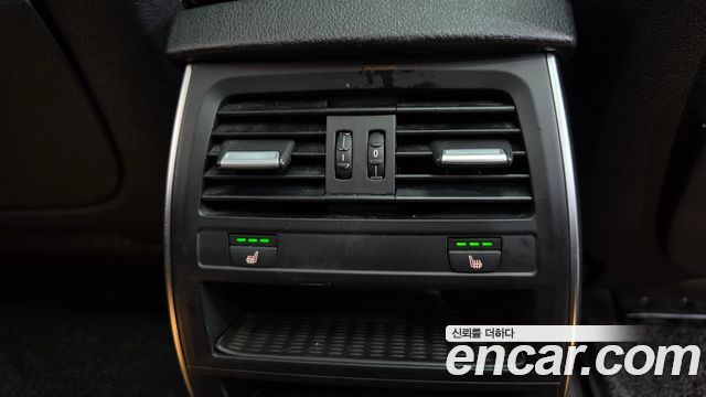 BMW 5 Series GT (F07) GT 30d xDrive 2015 — фото 17