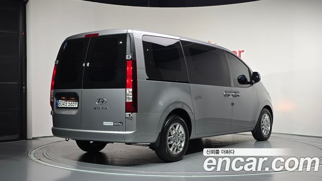 Hyundai Staria Cargo 3-Seater Modern 2024 — фото 2