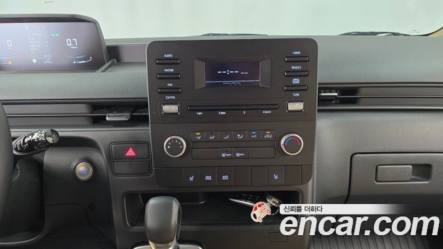 Hyundai Staria Cargo 3-Seater Modern 2024 — фото 12