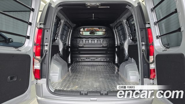 Hyundai Staria Cargo 3-Seater Modern 2024 — фото 15