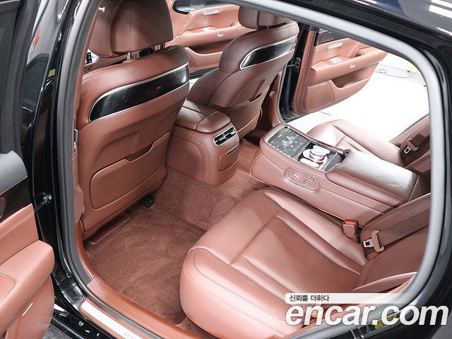 Genesis G90 (RS4) Gasoline 3.5 Turbo AWD 2023 — фото 15