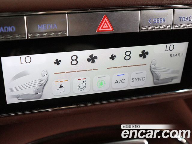Genesis G90 (RS4) Gasoline 3.5 Turbo AWD 2023 — фото 20