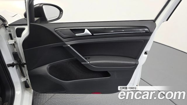 Volkswagen Golf (VII) 2.0 GTD 2015 — фото 24