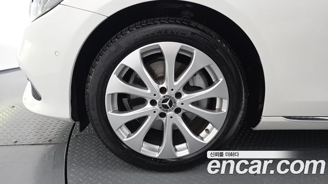 Mercedes-Benz E-Class (W213) E220d Exclusive 2019 — фото 5