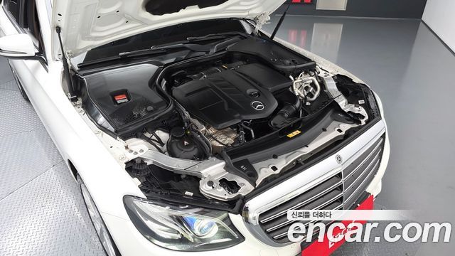 Mercedes-Benz E-Class (W213) E220d Exclusive 2019 — фото 6