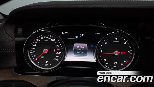Mercedes-Benz E-Class (W213) E220d Exclusive 2019 — фото 8