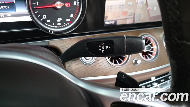 Mercedes-Benz E-Class (W213) E220d Exclusive 2019 — фото 9