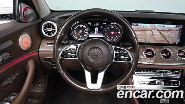 Mercedes-Benz E-Class (W213) E220d Exclusive 2019 — фото 13