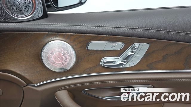 Mercedes-Benz E-Class (W213) E220d Exclusive 2019 — фото 18