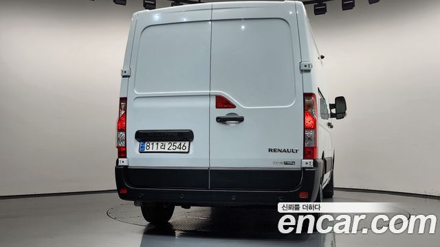 Renault Korea Master 2.3 Van S 2022 — фото 4