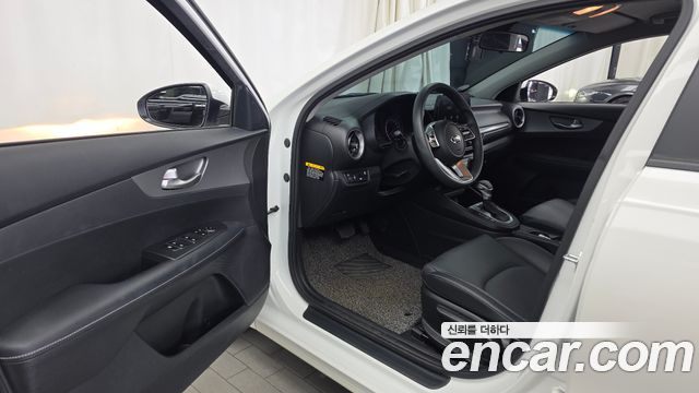 Kia K3 Trendy 2020 — фото 10