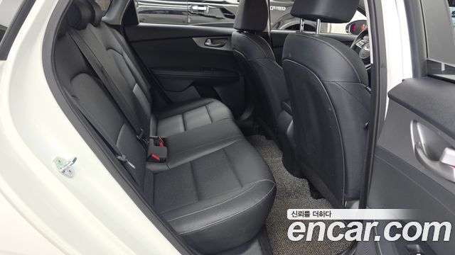 Kia K3 Trendy 2020 — фото 12