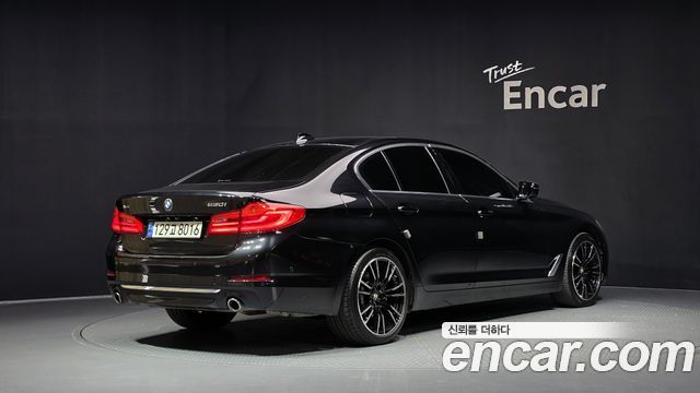 BMW 5 Series (G30) 530i xDrive Luxury Plus 2019 — фото 2
