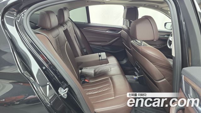BMW 5 Series (G30) 530i xDrive Luxury Plus 2019 — фото 11