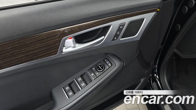 Genesis G80 3.3 GDI Luxury 2017 — фото 28