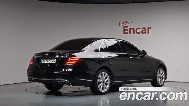 Mercedes-Benz E-Class (W213) E300 Exclusive 2018 — фото 2