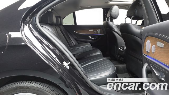 Mercedes-Benz E-Class (W213) E300 Exclusive 2018 — фото 11