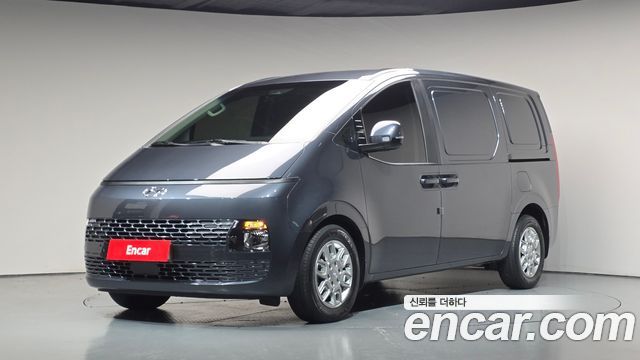 Hyundai Staria L3.5 Cargo 3-Seater Modern 2023 — фото 1