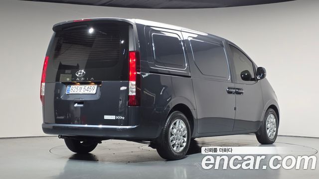 Hyundai Staria L3.5 Cargo 3-Seater Modern 2023 — фото 2