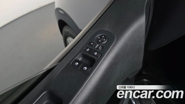 Hyundai Staria L3.5 Cargo 3-Seater Modern 2023 — фото 19