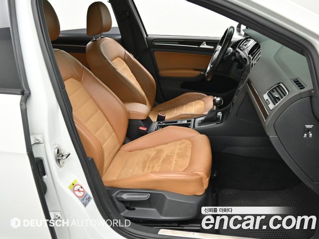 Volkswagen Golf (VII) 2.0 TDI 40th Edition 2015 — фото 7
